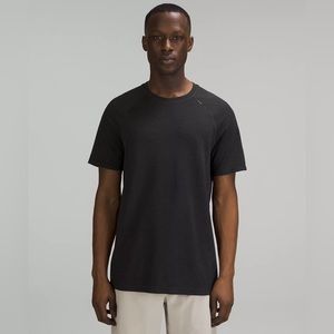 Lululemon Men’s Metal Vent Tech Short Sleeve Shirt Size Large Black New with Tag